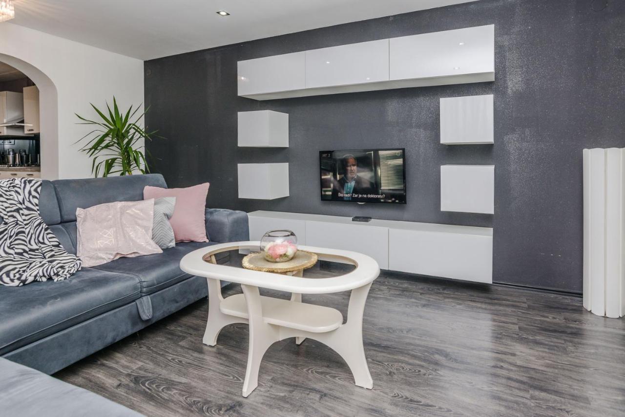Naomi Apartment Zadar Bagian luar foto