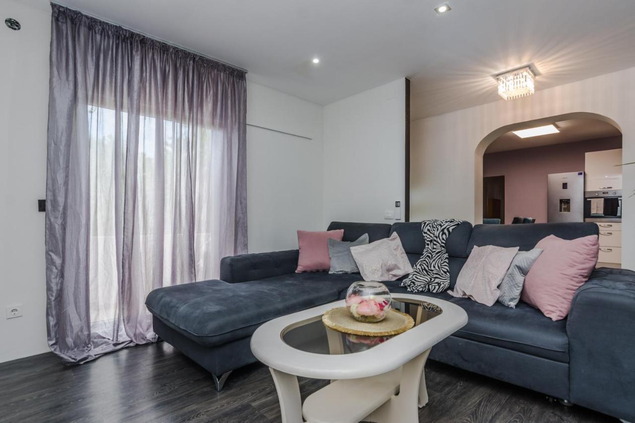 Naomi Apartment Zadar Bagian luar foto