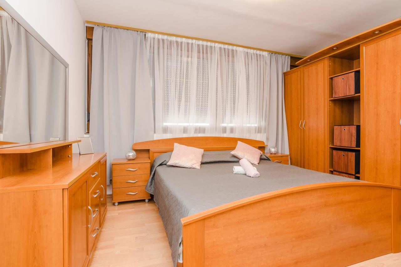 Naomi Apartment Zadar Bagian luar foto